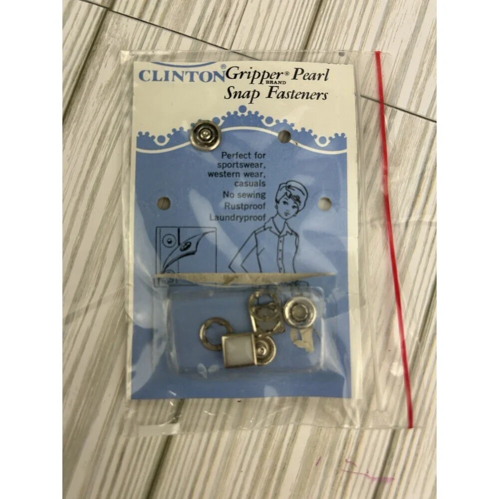 Vintage White Pearl Snaps SQUARE Snap Fasteners Replacement Notions NOS Set Of 2